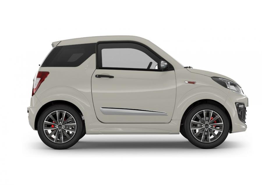  Ligier JS 50 Chic Elegance 2019 года  (фото 2 из 3)